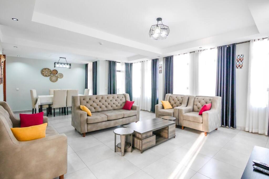 Ultra Modern Apartment In Nyarutarama Кігалі Екстер'єр фото